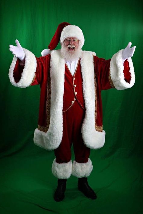 Santa Suit Ideas, Santa Outfit For Men, Santa Suits For Sale, Santa Cosplay, Decor Noel, Santa Claus Pictures, Santa Claus Suit, Santa Claus Outfit, Santa North Pole