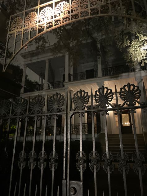 Louisiana Gothic Aesthetic, New Orleans Haunted, Louisiana Gothic, Ahs Coven Aesthetic, Louisiana Aesthetic, New Orleans Halloween, Ahs Coven, City Of Glass, Mediterranean Aesthetic