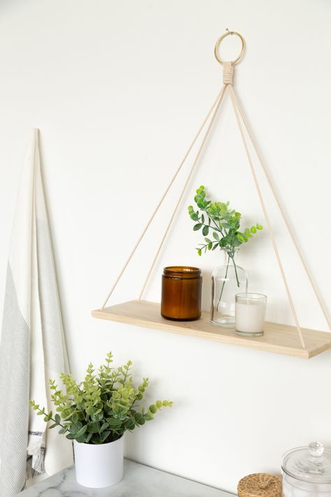 Create this simple, practical and modern DIY Hanging Shelf using simple materials. Looks perfect in a bathroom or any room in the home. Diy Shelves Bathroom, Small Console Tables, Diy Wood Wall, Floating Flower, Diy Hanging Shelves, Crafts For Adults, Dekor Diy, Hanging Shelf, Wood Wall Hanging