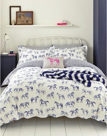 Joules Horse Print Duvet Cover, Creme. Bedroom Design Ideas Teenagers, Sheets For Bed, Horse Girls Bedroom, Horse Themed Bedrooms, Country Bedroom Furniture, Horse Bedroom, Horse Room, Horse Bedding