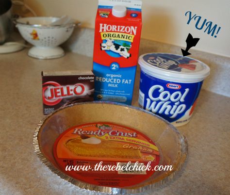 Recipe: Easy Summer Chocolate Mousse Pie #coolwhip via @Jennifer Quillen...make this quite often for my son he loves it...super easy..the only thing we add is we buy a Hershey bar and grate some chocolate on top...  :) Peanut Butter Pie With Eagle Brand Milk, Eagle Brand Peanut Butter Pie, Caramel Pie Recipe Condensed Milk, Carmel Pie Easy, Caramel Pie Condensed Milk, Eagle Brand Recipes Condensed Milk, Jello Pudding Pie, Chocolate Pudding Pie Recipe, Caramel Pie Recipe