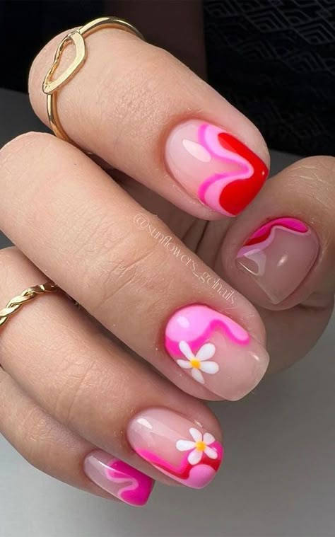 Pink Nail Designs Short Nails, Round Short Nails Designs, Nail Ideas 2023 Short, Colour Nail Ideas, Cute Round Nails, Short Nails Color, Short Pink Nails Designs, Flower Short Nails, Nail Inspo For Short Nails