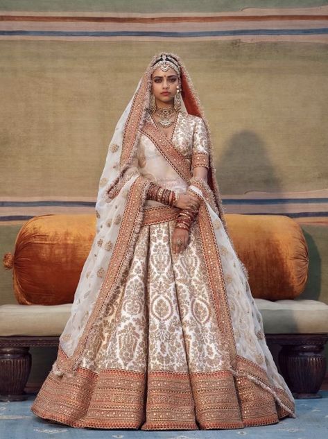 Ivory Lengha, Ivory Bridal Lehenga, Sabyasachi Lehenga Cost, Sabyasachi Dresses, Sabyasachi Collection, Bridal Entry, Best Indian Wedding Dresses, Heavy Lehenga, Eid Dress