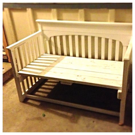 I was given a task from my “Honey-Do” list from a photo on Pinterest. It was a photo of a crib converted to a bench, very well done with an aged look to it. My task was to recreate this… Crate Bench Seat, Reuse Cribs, Bed Upcycle, Baby Bed Bench, Upcycle Crib, Crib Makeover, Crib Bench, Bed Benches, Crate Bench