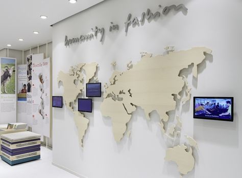 Map Display, Frankfurt Germany, Natural Branding, Retail Design Blog, Gallery Design, Signage Design, Amazing Art Painting, Display Design, Map Wall