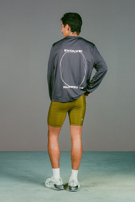 Bandit Running's Summer 2024 Collection Is Ready to Take On the Heat | Hypebeast Bandit Running, Running Shorts Outfit, Running Outfit Men, Running Graphic, Running Outfits, Running Outfit, Tennis Wear, Brand Magazine, Running Socks