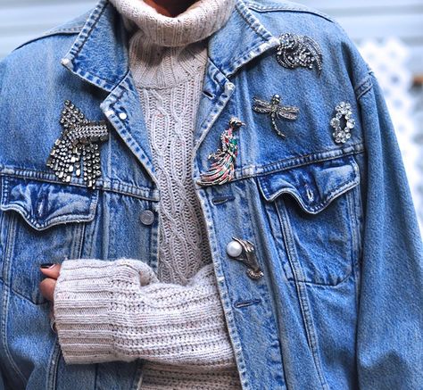 Levi Denim Jacket, Looks Jeans, Look Jean, Denim On Denim, Diy Vetement, Mode Jeans, Moda Chic, Embellished Denim, Oversized Denim Jacket