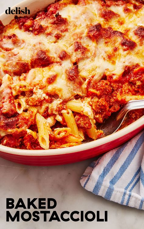 Mostaccioli is a hearty baked pasta that's perfect for a weeknight dinner. #recipe #howtomake #easy #withsausage Mostaccioli Recipe, Baked Mostaccioli, Pasta And Sauce, Penne Pasta Recipes, Pasta Penne, Zuppa Toscana, Sweet Italian Sausage, Fettuccine Alfredo, Baked Ziti