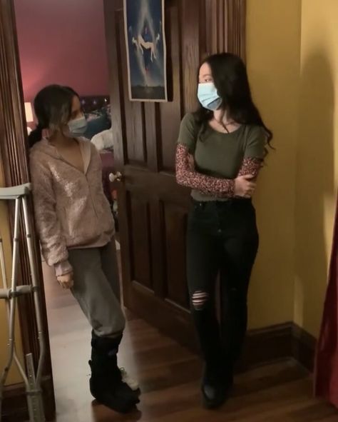 Jenna And Mikey, Mickey And Jenna, American Carnage Jenna Ortega, Jenna Ortega And Mason Gooding, Mikey Madison And Jenna Ortega, Jenna Ortega And Mikey Madison, Mikey Madison Funny, Dangerously Yours, Mikey Madison Scream