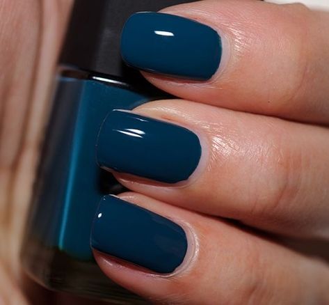 Dark Teal Blue Nails, Smoky Blue Nails, Dark Teal Nails, Nails Grunge, Teal Nails, Sharp Nails, Smoky Blue, Grunge Nails, Colorful Nail Designs