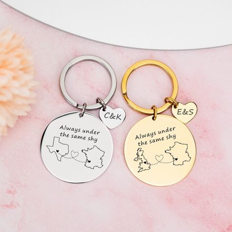 💚 PRODUCT 💚 Personalised Two Homes Disc Keychain, Leaving Home Gift, Keychain for Long Distance couples, Custom Country to Country Keyring, Besties Gift Always Under The Same Sky This is the most suitable gift for lovers, friends and family who are separated from you. Create fancy products with joy and show your style with the wonderful designs. 💚 MATERIAL 💚 -Material: Stainless Steel -Color: Black,Silver,Gold,Rose gold -Shape: Round + small heart -Size: 3.8×3.8 cm -100% handmade with love and care 💚 HOW TO ORDER 💚 -Step 1: Select the keychain color. -Step 2:Enter the text you want on Keychain. (This keychain is customized on one side by default. If you need double-sided customization, please send a message to contact us.) -Step 3:Complete order. 💚 PROCESSING SHIPPING TIME 💚 -Produ Best Friend Personalized Gifts, Always Under The Same Sky, Long Distance Keychain, Besties Gifts, Couples Long Distance, Couples Custom, Handwriting Gifts, Distance Relationship Gifts, Long Distance Relationship Gifts