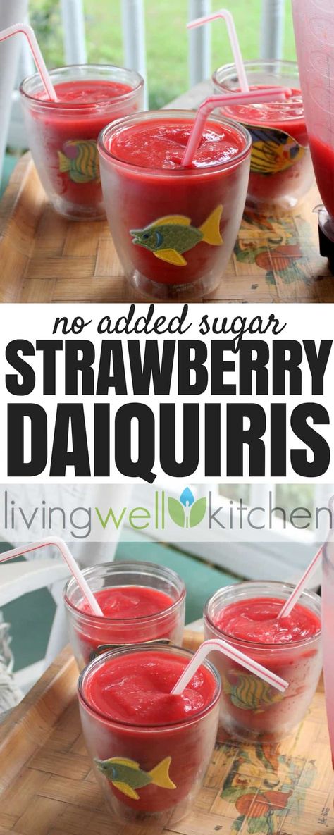 Strawberry Daiquiris Dairy Free Cocktails, Strawberry Daiquiri Recipe, Strawberry Daiquiri Cocktail, Strawberry Daiquiri Mix, Sugar Free Smoothies, Frozen Strawberry Daiquiri, Frozen Daiquiri, Frozen Drink Recipes, Daiquiri Recipe