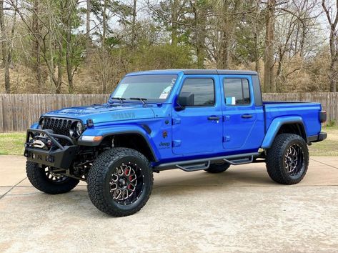 Blue Jeep Gladiator, Jeep Gladiator Mojave, Gladiator Mojave, Blue Jeep, New Jeep, British Car, Lifted Jeep, Jeep Jl, Wrangler Rubicon