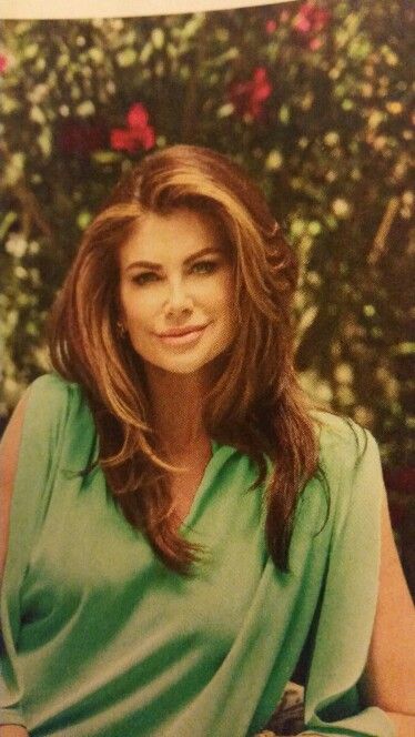 Kathy Ireland. Haircut for widows peak. Haircut Widows Peak Women, Kathy Ireland Hair, Windows Peak Hairstyles Women, Haircut For Widows Peak, Haircuts For Widows Peak, Widow's Peak Hairstyles Women, Widows Peak Hairstyles Women, Widows Peak Hairstyles, Mom Hair