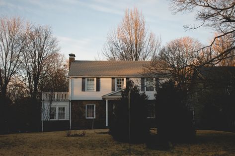 Stranger Things Neighborhood, Stranger Things Shifting Script, Shifting Stranger Things, Stranger Things Visuals, Halloween 78, Small Town Aesthetic, Suburban Gothic, Town Aesthetic, Hawkins Indiana