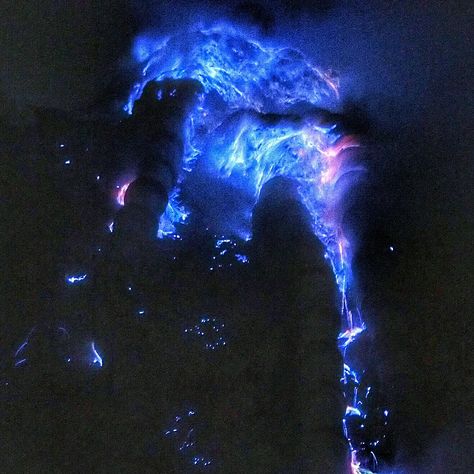 blue fire at the ijen vulcano on java #indonesia Blue Fire Aesthetic, Volcano Aesthetic, Blue Volcano, Ethereal Nature, Blue Lava, Invincible Comic, Ancient Village, Drawing Photography, Drawings Photography