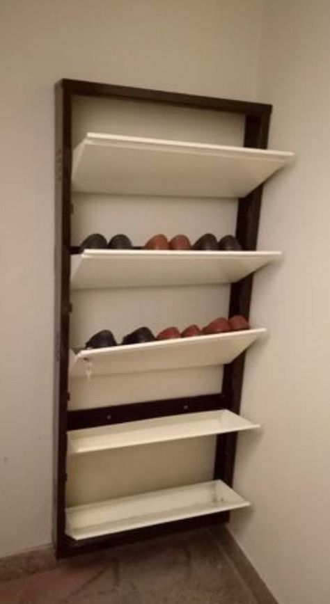 Steel Shoe Rack Ideas, Shoe Rack Wall Mounted, Shoe Rack Ideas Outside House, Wall Shoe Rack Ideas, Shoe Rack On Wall, Shose Design Shelf, Home Made Shoe Rack Ideas, Metal Shoe Rack Ideas, Shoe Rack Outside Main Door