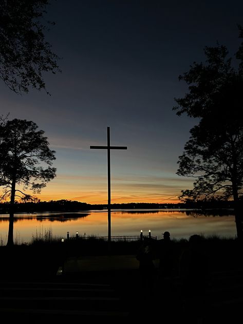 Cross | sunset | Jesus | nature | Christian | lake | Cross Profile Picture Aesthetic, Christian Asethic Picture, Christian Wallpaper Aesthetic Landscape, Jesus Playlist Cover, Gospel Playlist Cover, Christian Playlist Cover Aesthetic, Jesus Profile Picture, Christian Profile Pics, Christian Pfps