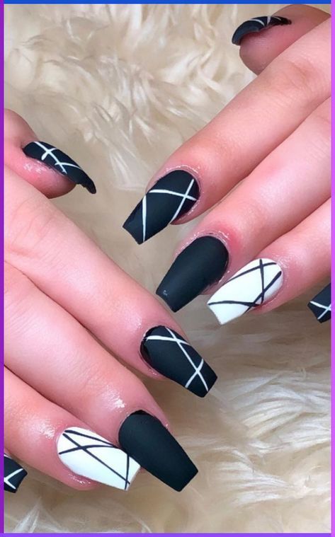 Black Nail Paint Art, Savage Nails Design, Wedding Black Nails, Black And White Nail Inspo Short, Gel Nails Tips Ideas, White With Black Nails, French Nail Ideas Summer, Simple Black And White Nail Designs, Nails Ideas Short White