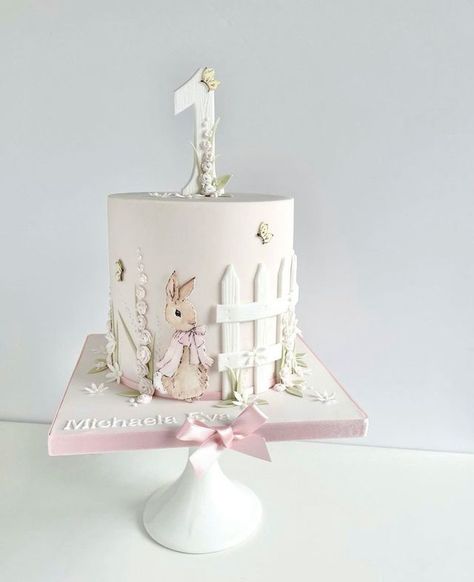 Browse Through The Galleries Of The Pretty Sugar Cake Company Beatrix Potter Cake, Bunny First Birthday, Bunny Birthday Cake, Swan Party, Peter Rabbit Cake, Peter Rabbit Birthday, Bunny Birthday Party, Rabbit Cake