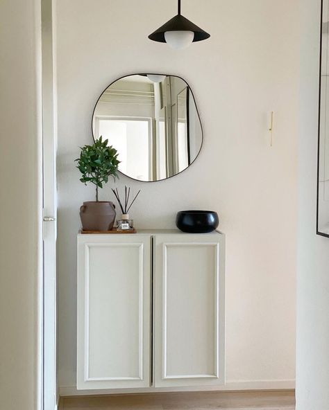 Zina Terazina on Instagram: “It’s been a long time since I posted an entryway picture! Still love this ikea ivar diy! So easy yet so good! . . . . #interiordecor…” Ikea Besta Entryway, Ivar Entryway, Ikea Diy Ideas, Ivar Ikea, Modern Shaker Kitchen, Hallway Ideas Ikea, Ikea Eket, Ikea Hallway, Ikea Ivar