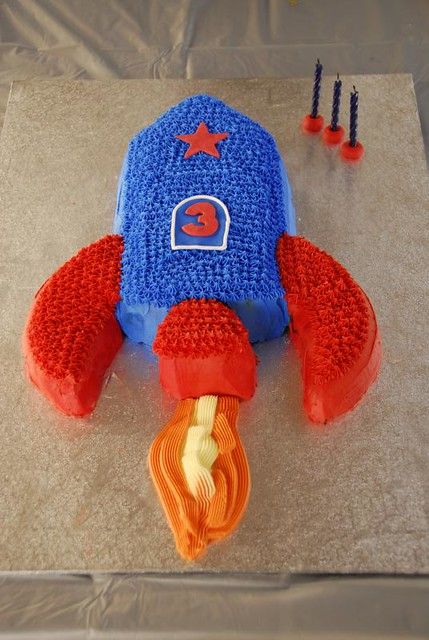 Rocket Cake | Click here to visit Sweet Millie's | Sweet Millies | Flickr Rocket Ship Cakes, Rocket Ship Party, 4de Verjaardag, Rocket Cake, Rocket Party, Astronaut Birthday, Outer Space Birthday, Space Birthday Party, Cake Shapes