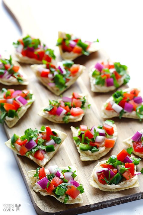 Pico Nacho Bites | gimmesomeoven.com #appetizer #snack Nacho Bites, Gimme Some Oven, Snack Bites, Quick Easy Snacks, English Food, Best Appetizers, Nachos, Caprese Salad, Appetizers For Party