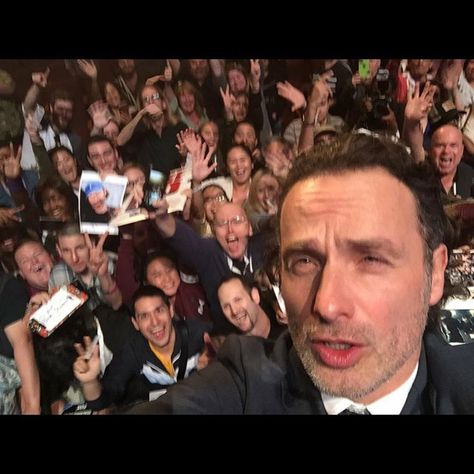 225 Likes, 1 Comments - Mrs Reedus since'99 (@pixie_reedus) on Instagram: “Paley Fest 2017! . . . #andrewlincoln #paleyfest #selfie #paleycenter #rickgrimes #twd…” Andrew Lincoln Selfie, Andrew Lincoln, Stuff And Thangs, Rick Grimes, March 17, The Walking Dead, Walking Dead, Lincoln, Selfies