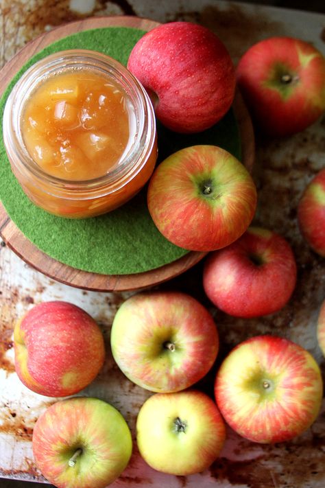 Honey Crisp Apple Jam – A Cup of Sugar … A Pinch of Salt Pickled Apples, Honey Crisp Apple, Apple Pie Jam, Refrigerator Jam, Honey Crisp, Jelly Sweets, Apple Breakfast, Pink Lady Apples, Apple Jelly