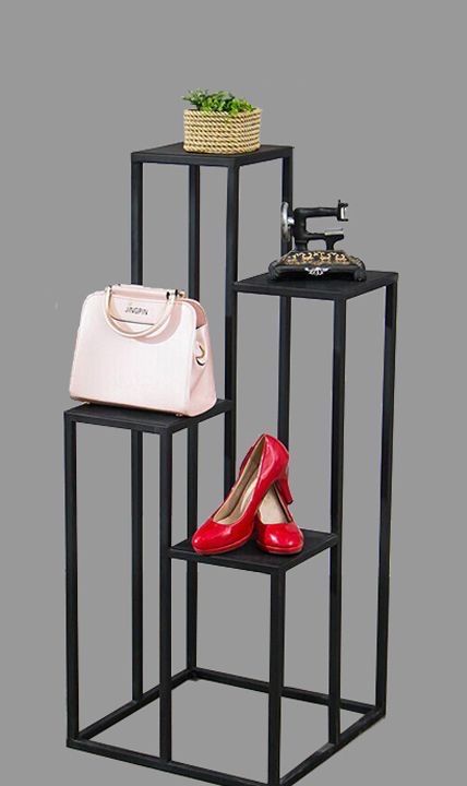 Shoe Retail Display, Trendy Retail Store Design, Shoe Display Retail, Display Stand Design Ideas, Shoe Display Ideas, Bag Store Display, Fashion Store Display, Tier Display Stand, Shoe Store Design