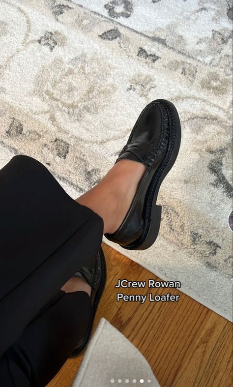 Jcrew rowan penny loafers, black low mules, black loafers, vintage shoes, shoe inspo, vintage loafers Loafers Shoes Outfit, Low Loafers, Vintage Loafers, Better Style, Shoe Inspo, Black Loafers, Minimal Chic, Classic Chic, Girls Wardrobe