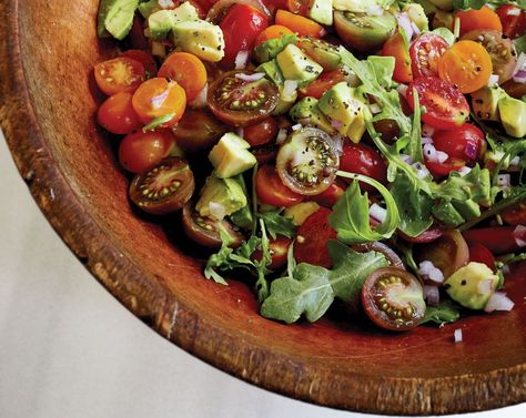 Ina Garten offers a sneak peek at the newest Barefoot Contessa cookbook Tomato Avocado Salad, Barefoot Contessa Recipes, Arugula Salad Recipes, Fresh Summer Salad, Tomato Avocado, Avocado Tomato Salad, Ina Garten Recipes, Avocado Salad Recipes, Barefoot Contessa