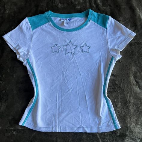 Y2k Short Sleeve Star Print Tops, Blue Star Print Graphic Tee, Y2k Shirts Baby Tees, Outfit Closet, Japanese Baby, Girl Grunge, Marvel Dr, Throwing Fits, Y2k 2000s