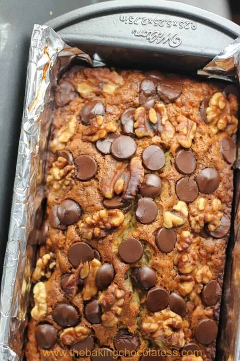 Chocolate Chip Banana Nut Bread, Banana Chocolate Chips, Banana Nut Bread Recipe, Nut Bread Recipe, Chocolate Chip Banana, Banana Nut Bread, Nut Bread, Banana Chocolate, Banana Nut