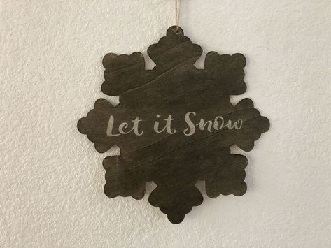 I found this little snowflake at the Dollar Tree and I had been wanting to try the technique of staining over a stencil. It is such a fun and easy technique and I am excited to have this fun snowflake to hang up during the winter months. Snowflake Sign, Organizing House, Folk Art Home Decor, Wood Snowflake, Build A Community, Channel Ideas, Wooden Snowflakes, Paper Wreath, Christmas Yard Decorations