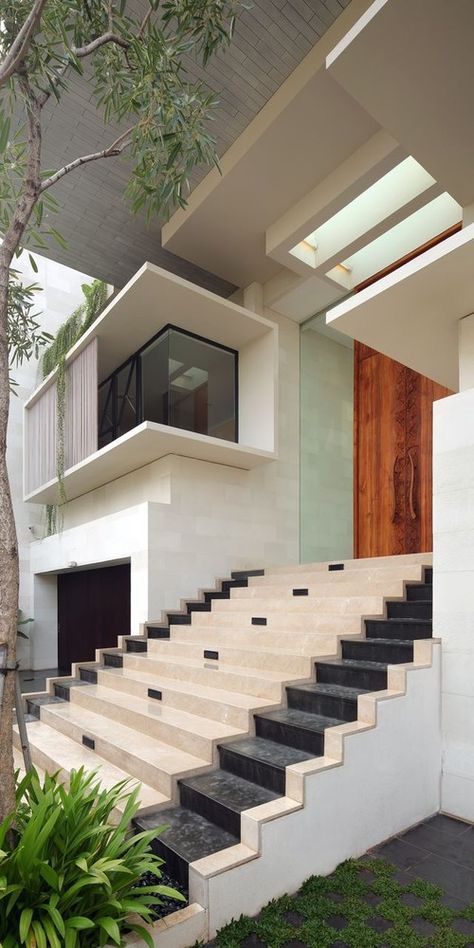 Gallery of Static House / TWS & Partners - 12 Radna Soba, Detail Arsitektur, Contemporary House Exterior, Modern Architecture Building, House Gate Design, Home Stairs Design, Cape Cod House, Bungalow House Design, House Front Design