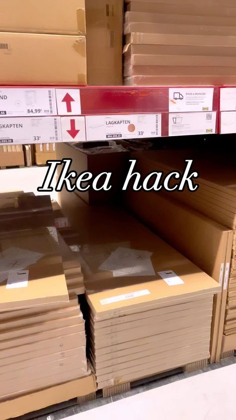 disenyaES | T r u c o - I k e a Holaaaaa 👋 Se va acercando el puente y en casa vamos a aprovechar a cambiar cositas como la decoración y muebles... | Instagram Eket Ikea, Ikea Kallax, Ikea Hack, Design Home, Interior Design, On Instagram, Instagram, Home Decor, Design