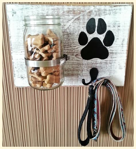 Dude!! I've been looking for this for soooooo long!! 21 Day Fix Portion Control Containers Cheat Sheet... I actually have these containers. Dog Leash Holder, Dog Treat Jar, Treat Jar, Leash Holder, Treat Jars, Treat Holder, Diy Dog, Dog Treat, Mason Jar Crafts