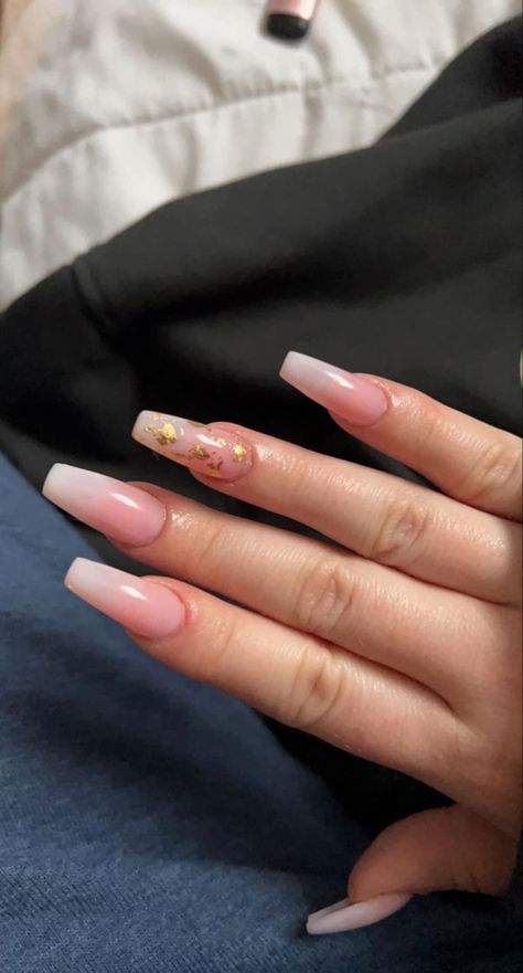 May Nails Ideas Coffin, Minimalist Nails Square Medium, Coffin Shape Nails Medium Length, Straight Coffin Acrylic Nails, Cute Basic Nails Acrylic Coffin Medium, Acrilyc Nails Ideas Square, Mid Size Nails, Basic Coffin Nail Ideas, Medium Coffin Shape Nails Summer