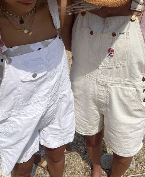 White Overall Shorts Outfit, White Overalls Outfit Shorts, Summer Overall Outfits, White Overalls Outfit, Thrift Bundle, Overall Shorts Outfit, White Overalls, Overalls Outfit, Short Overalls