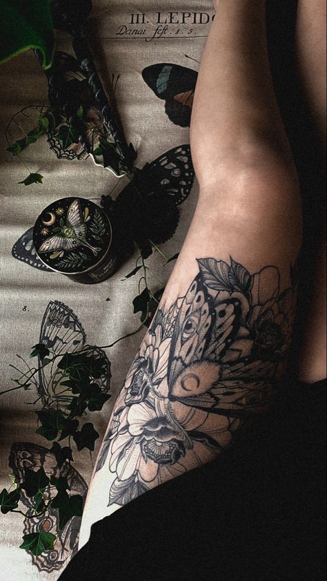 Botanical Leg Sleeve, Witchy Flower Tattoo, Moth Tattoo Leg, Moth And Flower Tattoo, Spooky Floral Tattoo, Moth Tattoo, Spooky Tattoos, Sleeve Ideas, Leg Sleeve