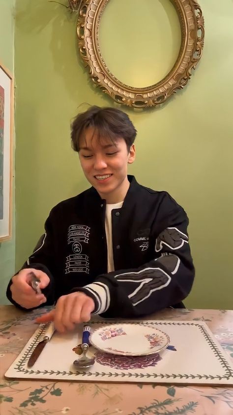 Vernon Bf Material, Vernon Boyfriend Material Wallpaper, Vernon Seventeen Boyfriend Material, Svnteen Vernon, Vernon Boyfriend Material, Vernon Wallpaper, Chwe Hansol, Vernon Hansol, Choi Hansol