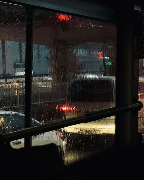 Rain Day Aesthetic, Heavy Rain Aesthetic, Rainy Day Aesthetic, I Love Rain, Nostalgia Aesthetic, Love Rain, Night Scenery, Rainy Weather, Night Landscape