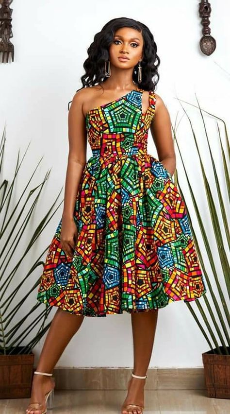 Chitenge Dresses, Sewing Styles, Chitenge Outfits, African Traditional Wear, Dresses For Ladies, African Outfits, Dress Models, Dress 2022, African Print Clothing