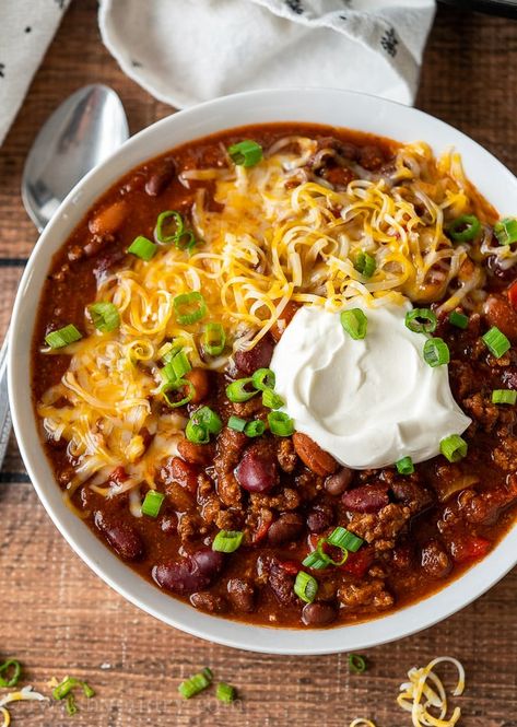 Instant Pot Chili Recipe Easy Instant Pot Chili, Sweet Patato, Ground Beef Beans, Instant Pot Chili Recipe, How To Cook Chili, Beans And Tomatoes, Instapot Meals, Instant Pot Chili, Beef Recipe Instant Pot