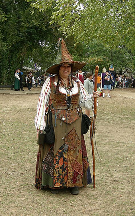 love this skirt! Totally great idea, must make something similar.                           Fair Magic by atistatplay.deviantart.com on @deviantART Wizard Costume Ren Faire, Ren Fair Wizard, Medieval Maximalism, Renn Faire Witch, Wizard Ren Faire, Women Ren Faire Outfit, Ren Fair Skirt, Ren Fair Witch, Cute Witch Outfits