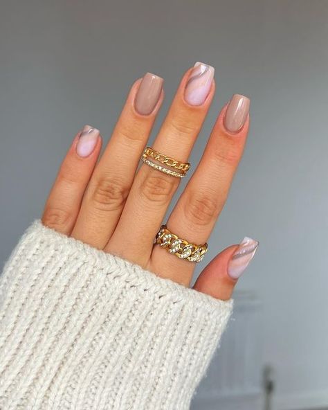 Ongles Beiges, Neutral Nail Color, Unghie Sfumate, Brown Nails Design, Nude Nail Designs, Casual Nails, Work Nails, Nails 2023, Neutral Nails