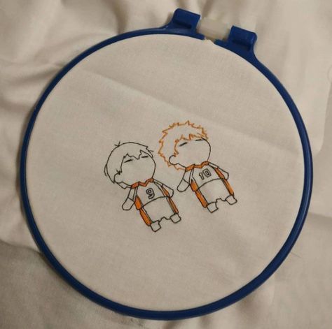 Simple Anime Embroidery Designs, Embroidery Anime Ideas, Haikyuu Embroidery, Anime Embroidery Ideas, Bordados Aesthetic, Manga Embroidery, Anime Embroidery Designs, Anime Embroidery, Clothes Embroidery Diy