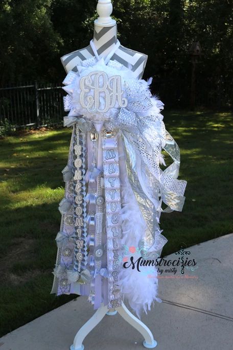 The Woodlands,Texas | Homecoming Mums w/Mumstrocitie by Misty Big Homecoming Mums, Unique Homecoming Mums, Texas Mums, Diy Mums, Homecoming Mums Senior, Texas Homecoming Mums, Homecoming Garter, White Mums, Spirit Week Outfits