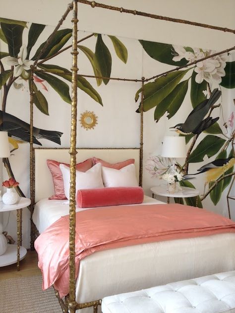 The Chinoiserie Bedroom Chinoiserie Bedroom, Botanical Bedroom, Tropical Bedrooms, Chinoiserie Chic, Plywood Furniture, Design Del Prodotto, Tropical Decor, Beautiful Bedrooms, My New Room